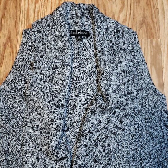 Long Open Sweater Vest - Picture 2 of 5